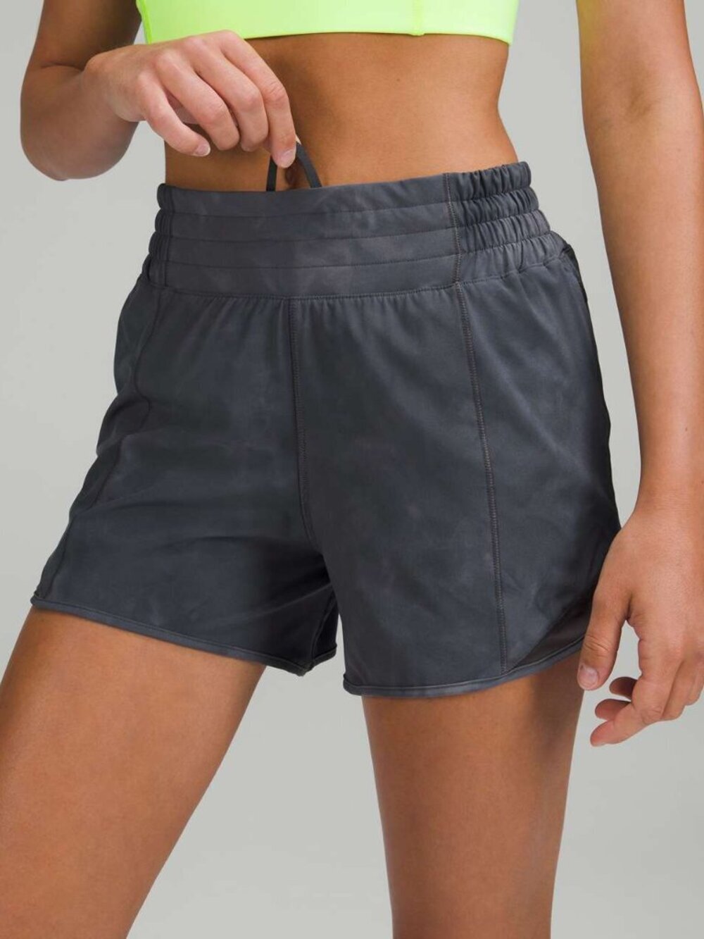 Lululemon Hotty Hot High-Rise Lined Short 4" - 0 Diamond Dye Pitch Grey Graphite